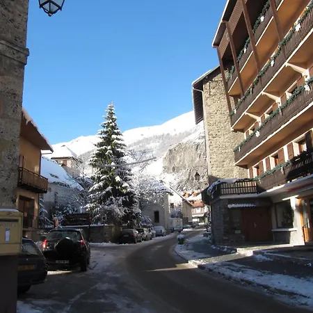 4 Pieces, 8 Personnes, 4*, Expose Sud, Centre De Valloire, Proche Telecabine Et Commerces - Fr-1-263-214 Daire *